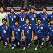 爱游戏中国-日本足球运动员夺得锦标赛冠军，成为焦点()